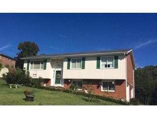2032 Todds Dr, Kingsport, TN 37660-1144