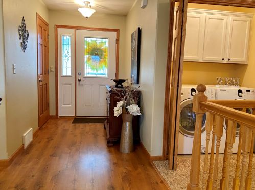 1219 Sunflower Ave, West Bend, WI 53090-2816