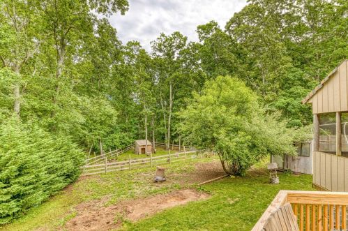 442 Deep Hole Rd, Baiting Hollow NY  11933-1455 exterior