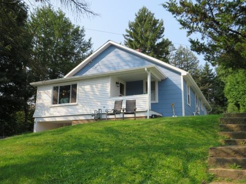 644 Main St, Slippery Rock, PA 16057-1253