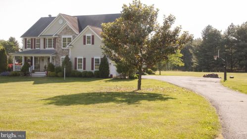 38443 Morrisonville Rd, Lovettsville VA  20180-3103 exterior