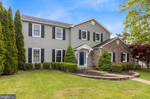 20 Hedgerow Dr, Fairless Hills, PA 19030-4022