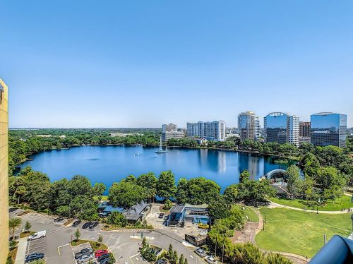 150 Robinson St, Orlando FL  32801-1618 exterior