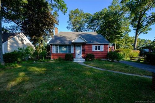 78 Pickney Ave, Plainville, CT 06062-3034