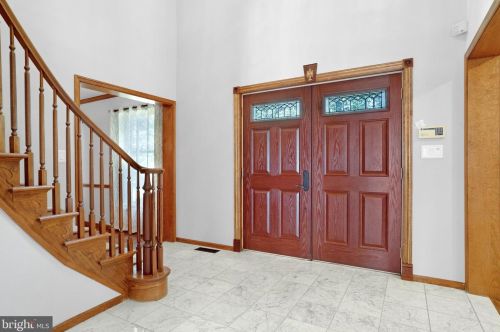 1 Madison Ct, Southampton NJ  08088-9046 exterior