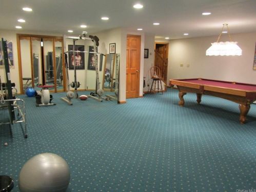 13 Liberty Ct, Montgomery NY  12549-2041 exterior