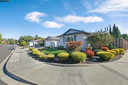 11655 Betlen Dr, Pleasanton CA  94568-2715 exterior