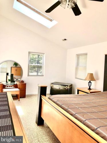 253 Jackson Rd, Berlin Boro NJ  08009-2618 exterior