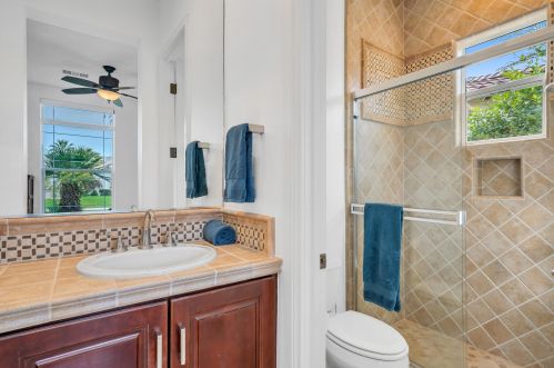 51464 Marbella Ct, La Quinta CA  92253-9056 exterior