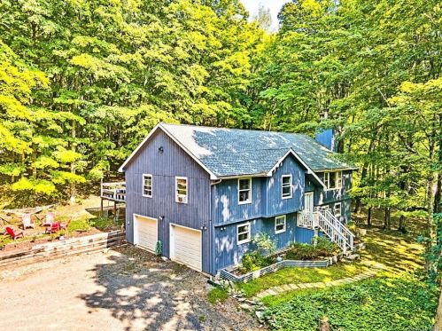 712 Cold Spring Rd, Stanfordville, NY 12581-6115