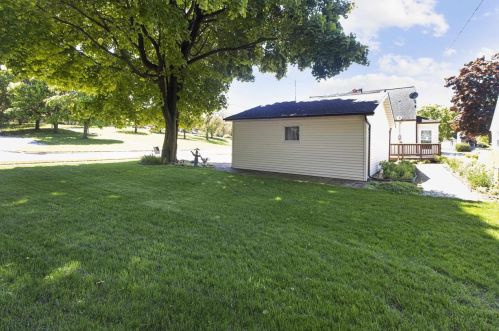 802 25th St, Two Rivers WI  54241-2302 exterior