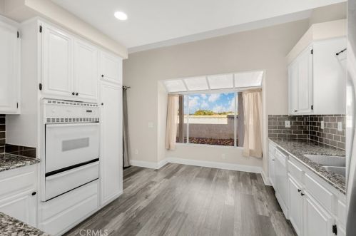 27480 Jon Christian Pl, Temecula CA  92591-6127 exterior