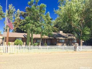 9516 Lupin Ave, Winton, CA 95388-9624