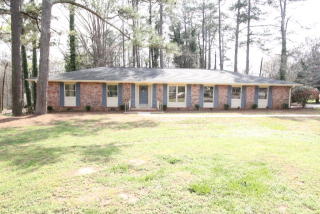 321 Creek Rd, Greenwood, SC 29646-8510