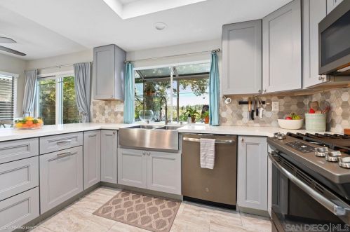 14796 Carmel Ridge Rd, San Diego CA  92128-3740 exterior