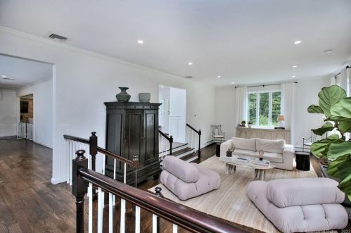 145 Bayberry Ln, Bridgeport CT  06612-1400 exterior