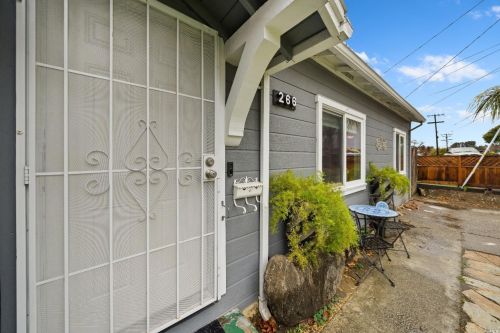 266 Hillcrest Ave, Benicia CA  94510-2225 exterior