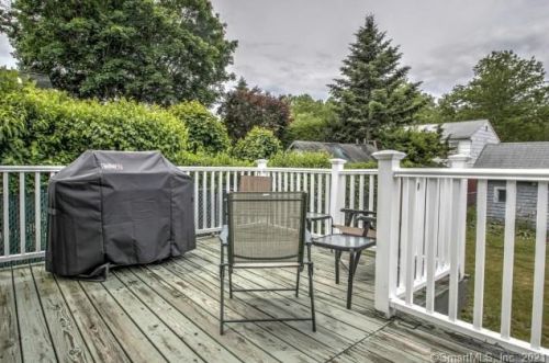 398 Milford Point Rd, Milford CT  06460-5337 exterior