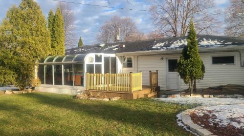 1700 Chateau Dr, Green Bay, WI 54304-3112