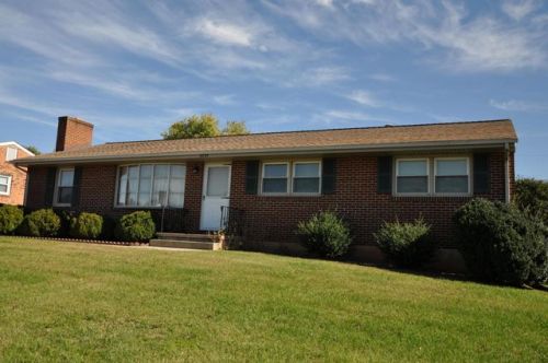 5735 Capito St, Roanoke VA  24019-6303 exterior