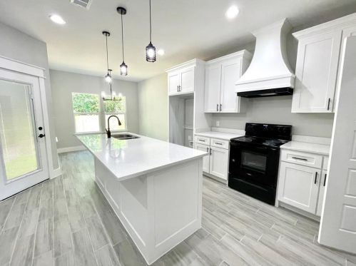 1817 Wesley St, Greenville TX  75401-3356 exterior