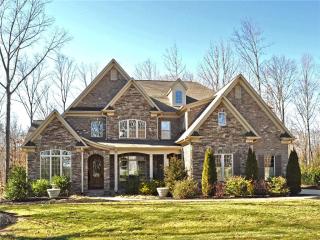 9 Hulme Ct, Greensboro, NC 27455-9331