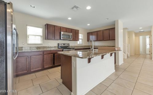 860 Pheasant Dr, Gilbert AZ  85296-7555 exterior