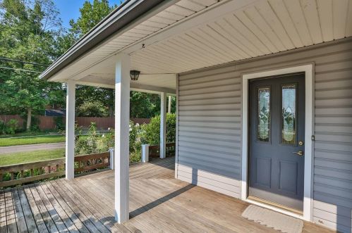 476 Compton Rd, Cincinnati, OH 45215-4115