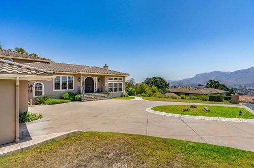 758 Skyline Dr, Santa Paula, CA 93060-1846