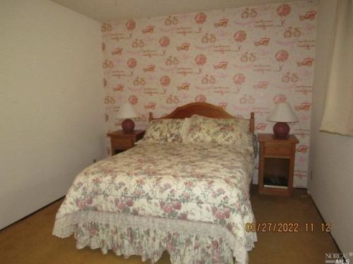 930 Live Oak Ave, Ukiah CA  95482-3733 exterior