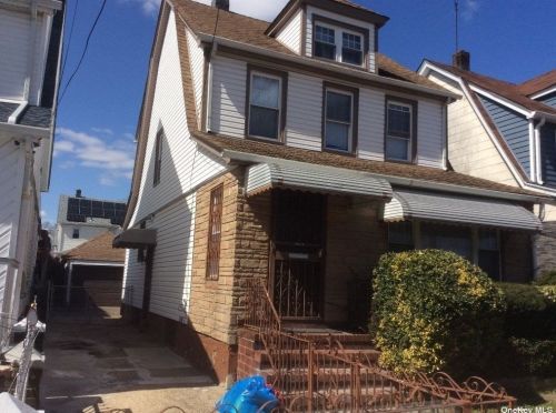 109-76 204th St, Jamaica, NY 11412-2205