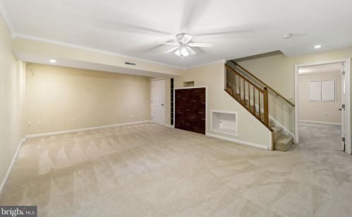 8819 Clinton Dr, Nokesville VA  20181-3205 exterior