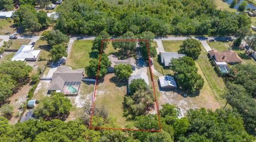 8544 Pinecone Dr, Lakeland FL  33809-1674 exterior