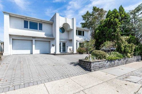 3165 Jason Dr, North Bellmore, NY 11710-5404