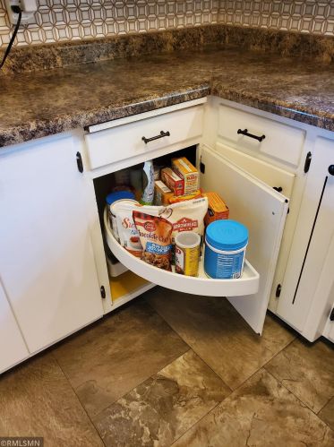 2315 4th St, Faribault MN  55021-5653 exterior