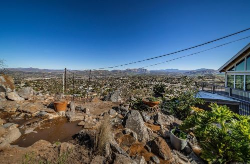 11570 Osage Trl, Lakeside CA  92040-5365 exterior