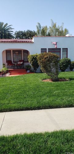 8338 6th St, Downey, CA 90241-3421