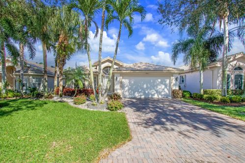 6631 Malta Dr, Boynton Beach, FL 33437-7038