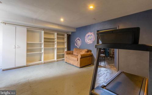 323 Orange St, Lees Cross Roads PA  17257-2007 exterior