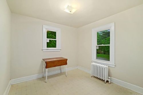 1025 Peekskill Hollow Rd, Tompkins Corners NY  10579-1715 exterior