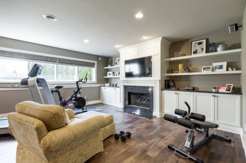 4494 121, Milwaukee WI 53228-4409 exterior