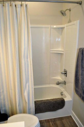 1702 Keela Dr, Pataskala OH  43062-7121 exterior