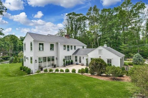 289 Wahackme Rd, New Canaan CT  06840-3935 exterior