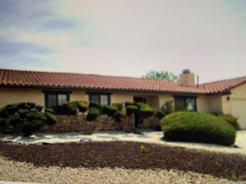 13631 1st Ave, Victorville, CA 92395-8949