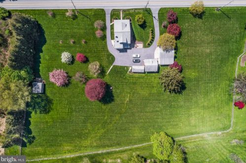 123 Old Kennett Rd, Kennett Sq PA  19348-2631 exterior