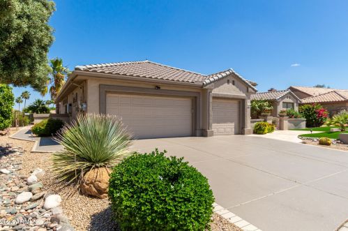 17609 Eagle Crest Dr, Sun City, AZ 85374-6451