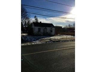 24 Maple Ave, Middletown RI  02842-4889 exterior