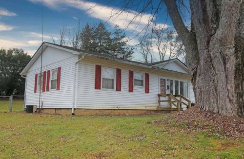106 Northridge Dr, Mount Vernon, OH 43050-1019