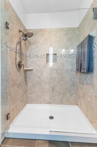 1669 Feather Grass Loop, Lutz FL  33558-2802 exterior