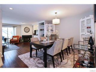 3959 Park Ave, Fairfield CT  06825-1260 exterior